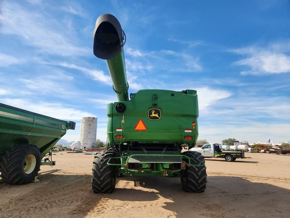 Image of John Deere S780 equipment image 3