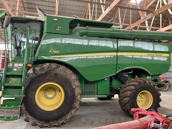Image of John Deere S780 equipment image 4