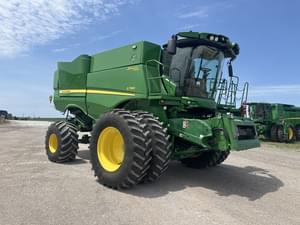 2022 John Deere S780 Image