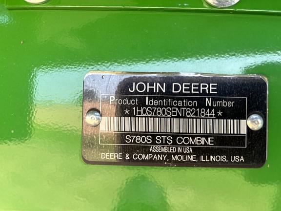 Image of John Deere S780 equipment image 4