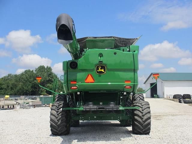 Image of John Deere S780 equipment image 4