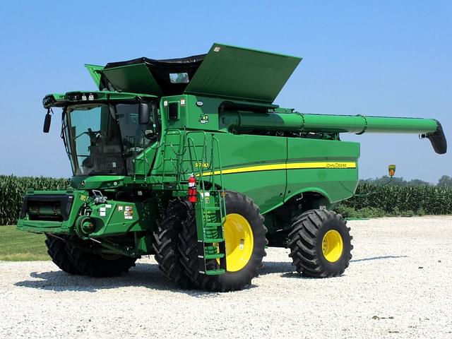 Image of John Deere S780 equipment image 2