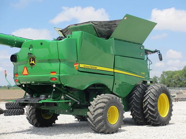 Image of John Deere S780 equipment image 4