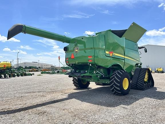 Image of John Deere S780 equipment image 4