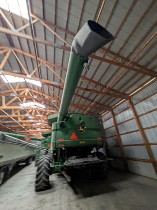 Image of John Deere S780 equipment image 4