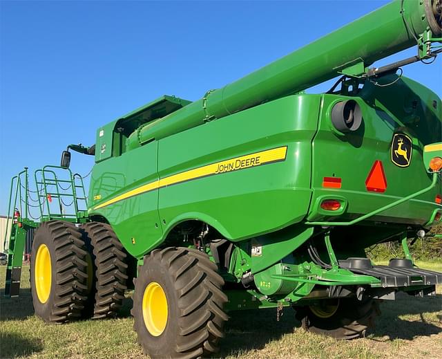 Image of John Deere S780 equipment image 3