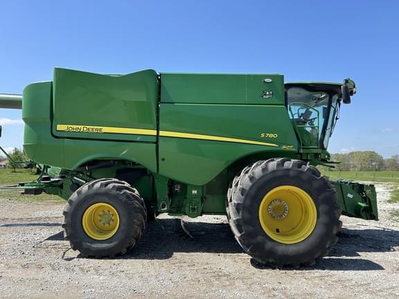 Image of John Deere S780 equipment image 4