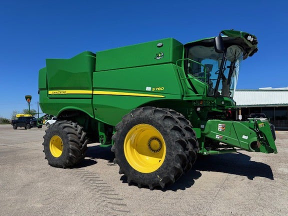 2022 John Deere S780 Equipment Image0