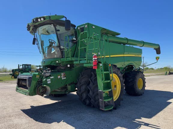 Image of John Deere S780 equipment image 3