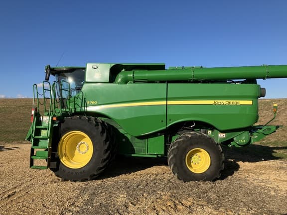 Image of John Deere S780 equipment image 3