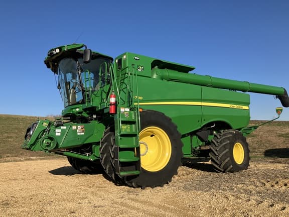 Image of John Deere S780 Primary image