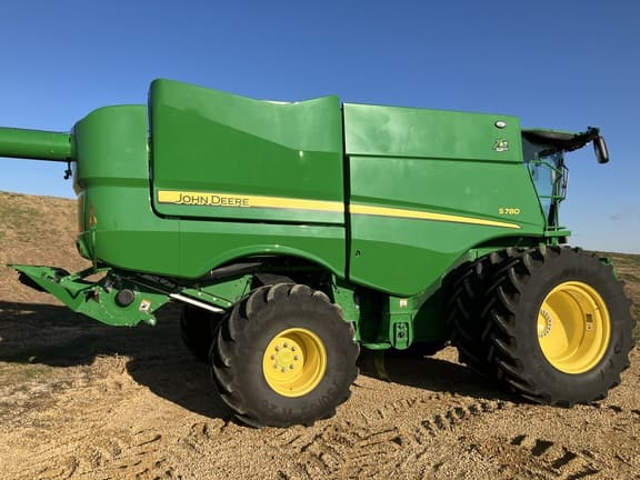 Image of John Deere S780 equipment image 4
