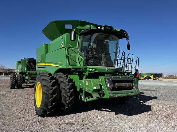 Image of John Deere S780 equipment image 1