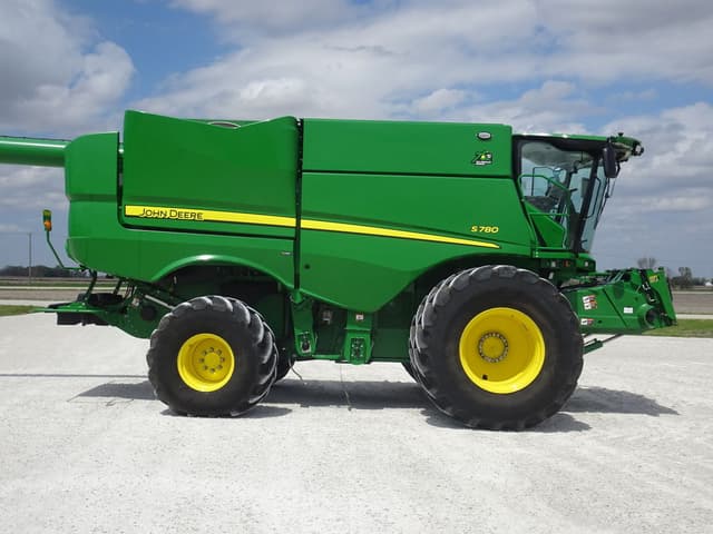 Image of John Deere S780 equipment image 3