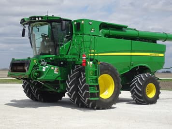 Main image John Deere S780