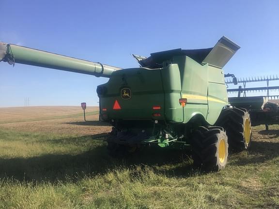 Image of John Deere S780 equipment image 3