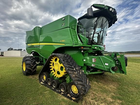 Image of John Deere S780 equipment image 3