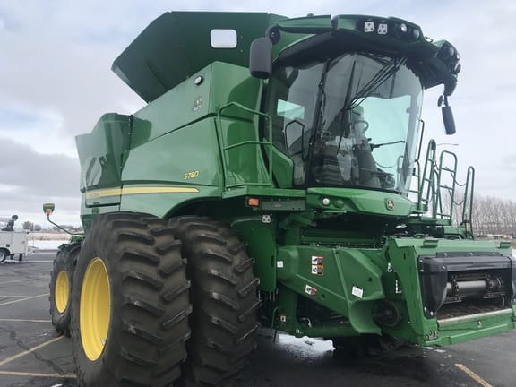 Main image John Deere S780