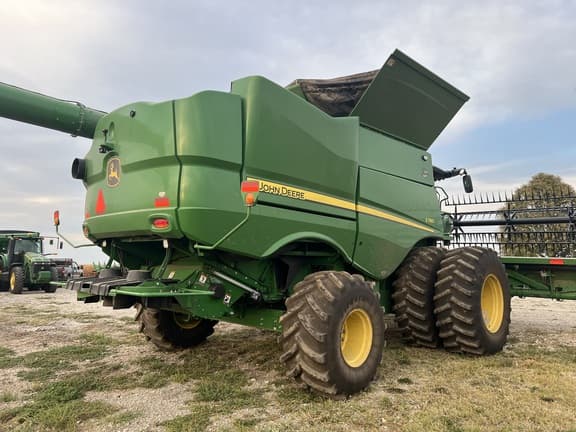 Image of John Deere S780 equipment image 3