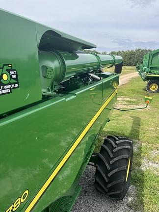 Image of John Deere S780 equipment image 4