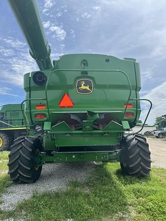 Image of John Deere S780 equipment image 2