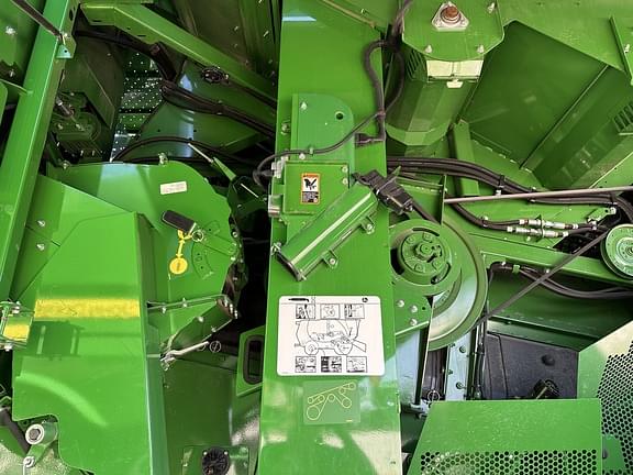 Image of John Deere S780 equipment image 2