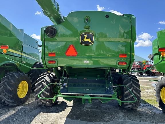 Image of John Deere S780 equipment image 3