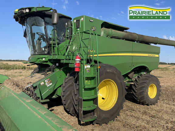 2022 John Deere S780 Equipment Image0