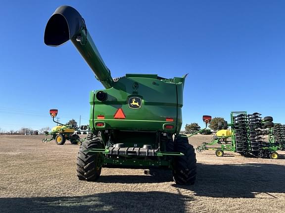 Image of John Deere S780 equipment image 3