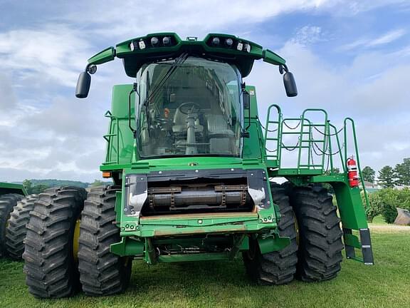 Image of John Deere S780 equipment image 2