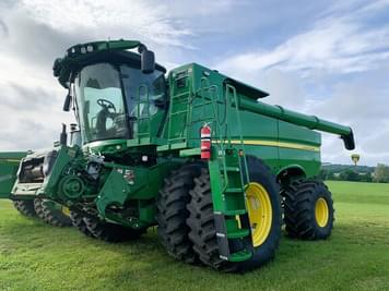 Main image John Deere S780