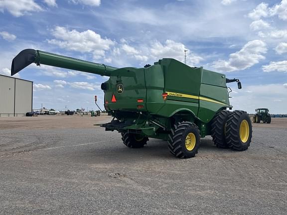 Image of John Deere S780 equipment image 4