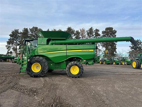 Image of John Deere S780 equipment image 1