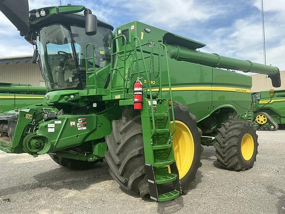 Image of John Deere S780 equipment image 4