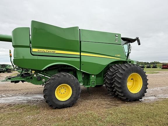 Image of John Deere S780 equipment image 3