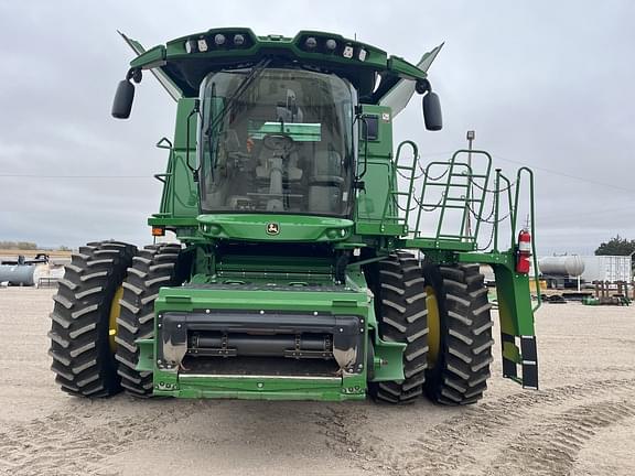 Image of John Deere S780 equipment image 2