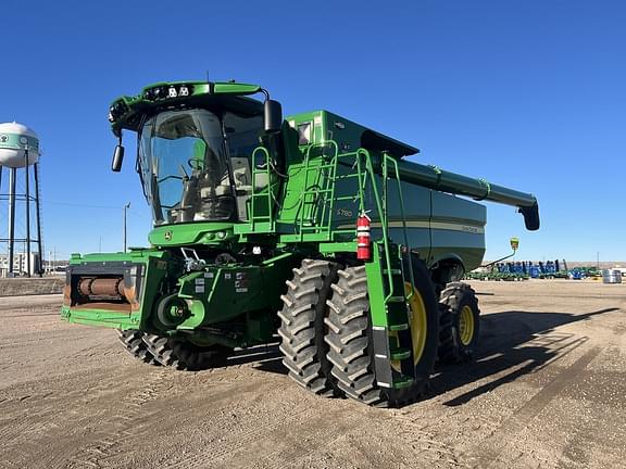 Image of John Deere S780 equipment image 2