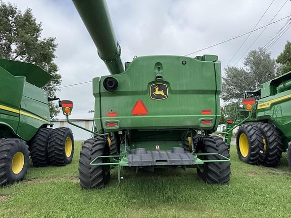 Image of John Deere S780 equipment image 3