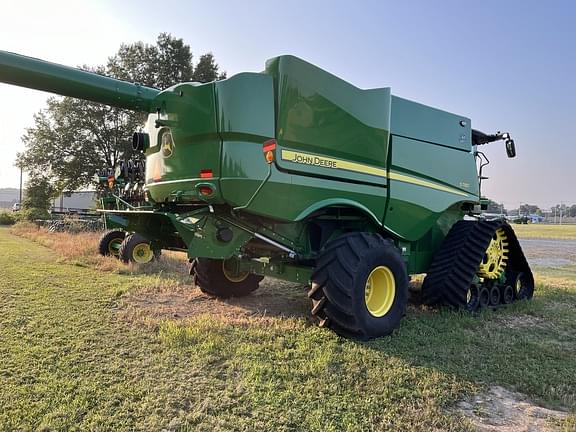 Image of John Deere S780 equipment image 4