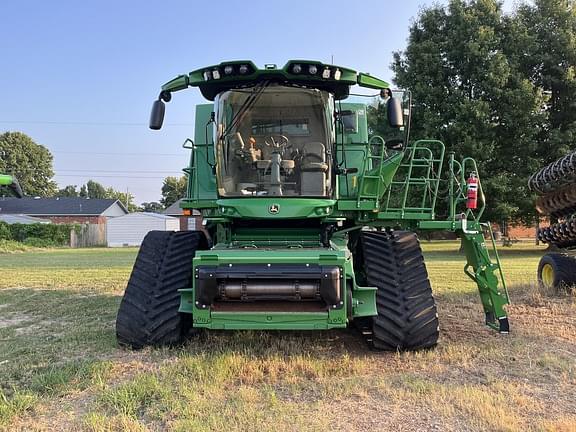 Image of John Deere S780 equipment image 2