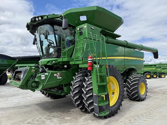 Image of John Deere S780 Primary image