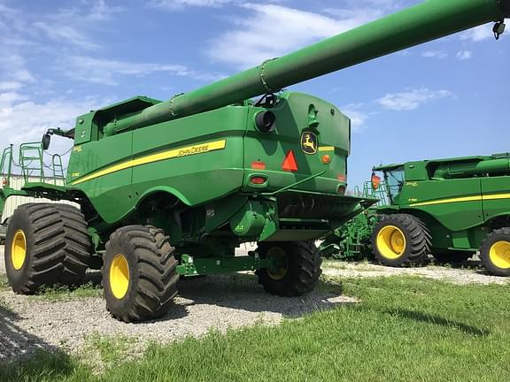 Image of John Deere S780 equipment image 3