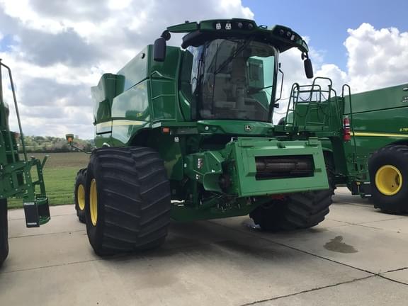 Image of John Deere S780 Primary image