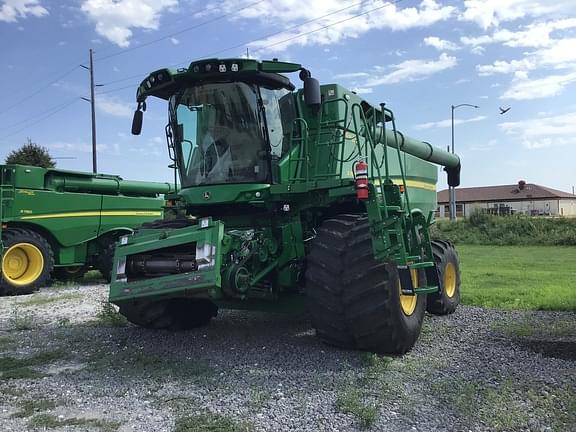Image of John Deere S780 equipment image 2