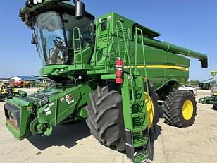 Main image John Deere S780 0