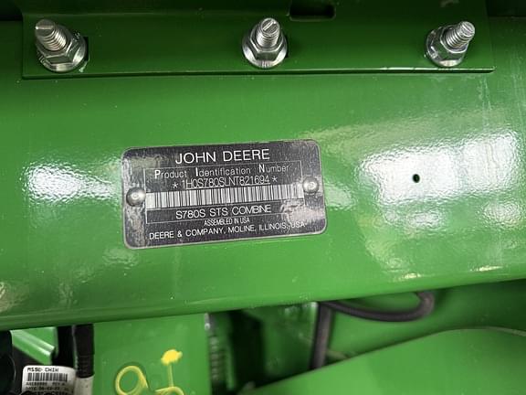 Image of John Deere S780 equipment image 1