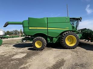 Main image John Deere S780 1