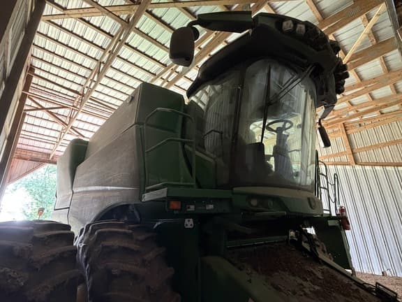 Image of John Deere S780 equipment image 4