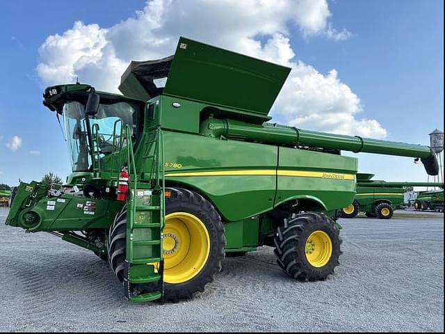 Image of John Deere S780 equipment image 3