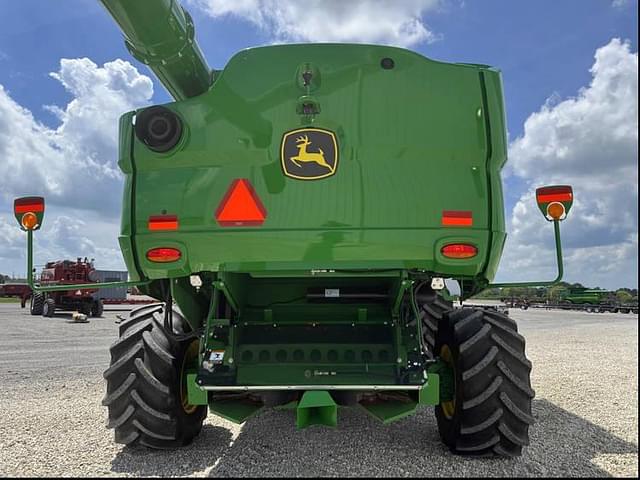 Image of John Deere S780 equipment image 3